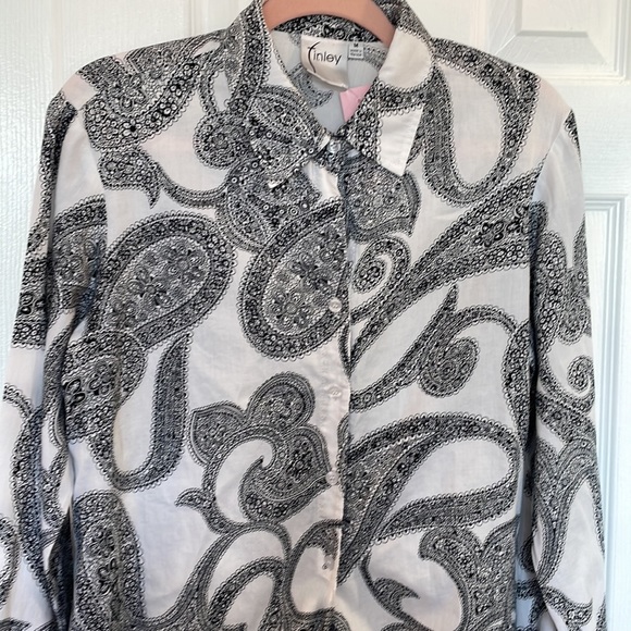 FINLEY BLACK AND WHITE PAISLEY TIE FRONT BUTTON DOWN LONG SLEEVE TOP BLOUSE SZ M - Picture 2 of 13